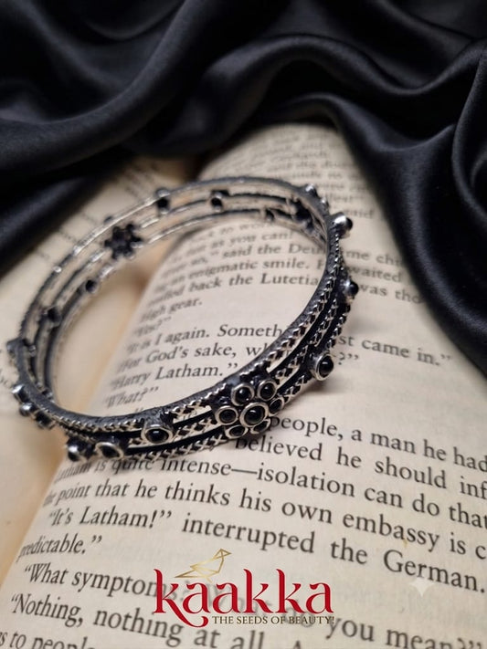 Floral Black Bangle - BM03